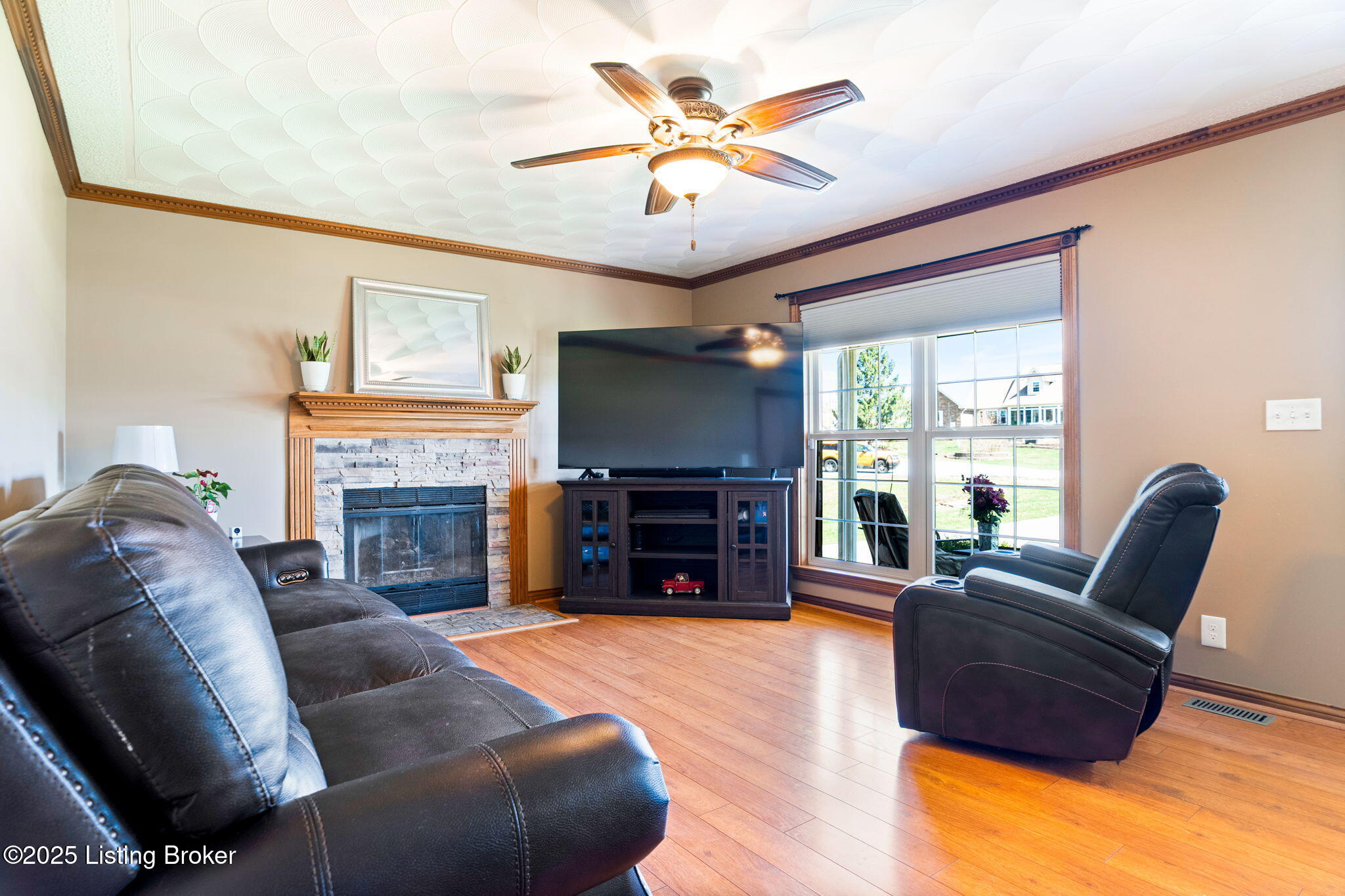 998 Highland Springs Dr, Mt Washington, Kentucky image 6