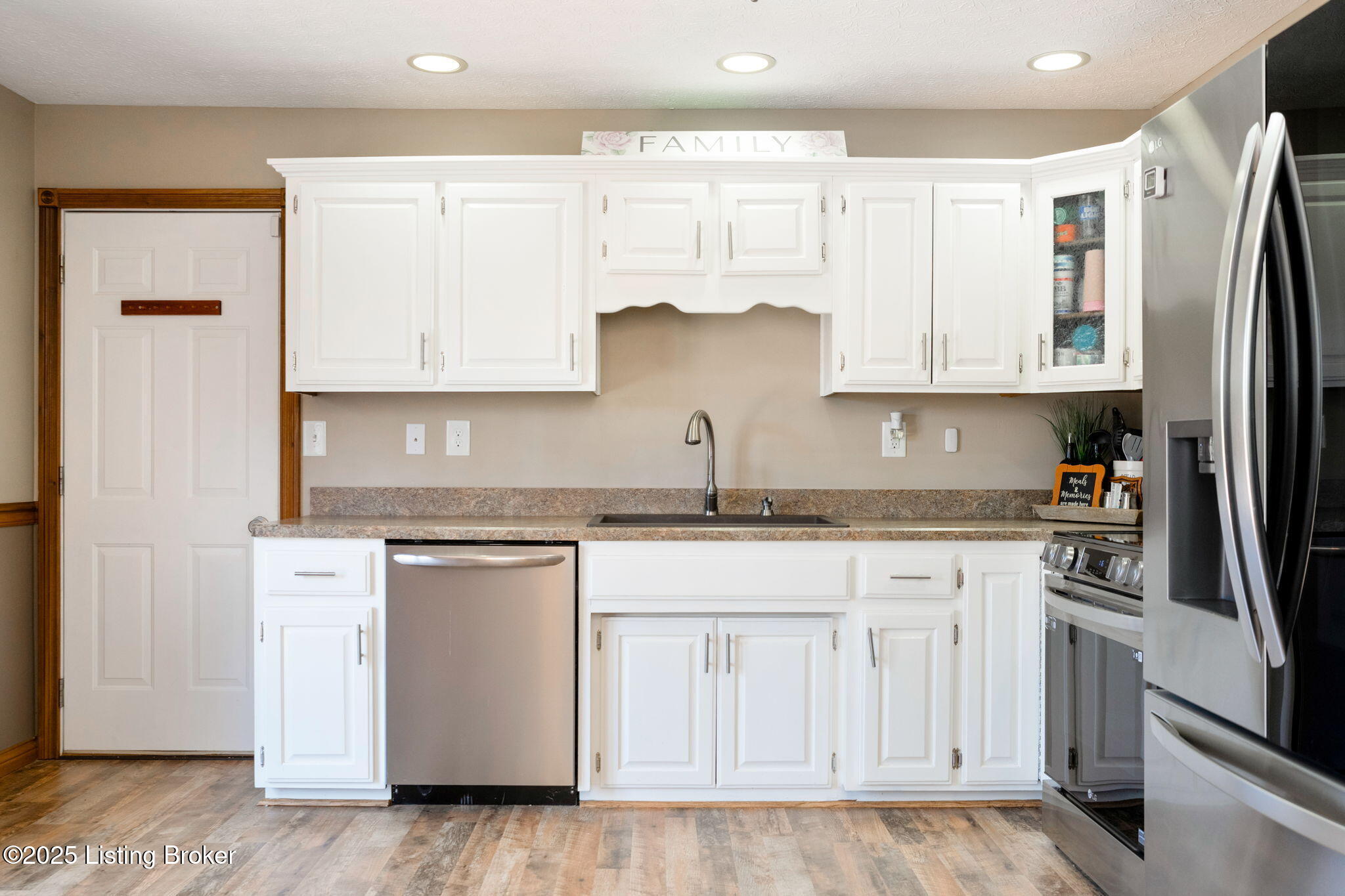 998 Highland Springs Dr, Mt Washington, Kentucky image 11