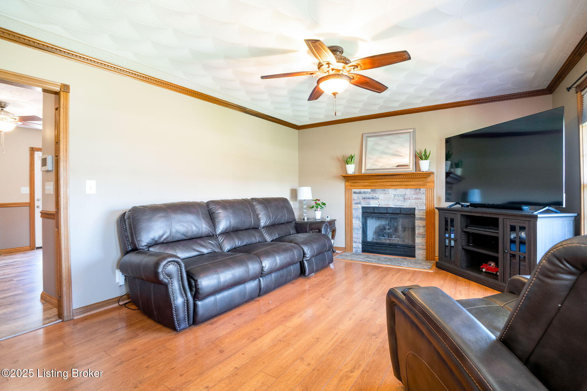 998 Highland Springs Dr, Mt Washington, Kentucky image 9