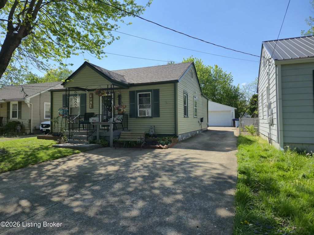 Photo of 4708 S Rutland Ave, Louisville, KY 40215 (MLS # 1714129)