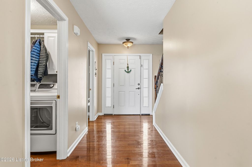 Photo of 165 Lincoln Station Dr, Simpsonville, KY 40067 (MLS # 1706862)