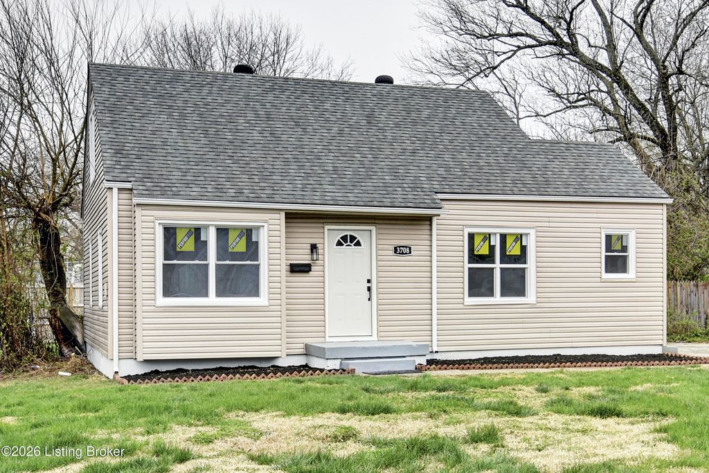 Photo of 3708 Luken Dr, Louisville, KY 40216 (MLS # 1711988)