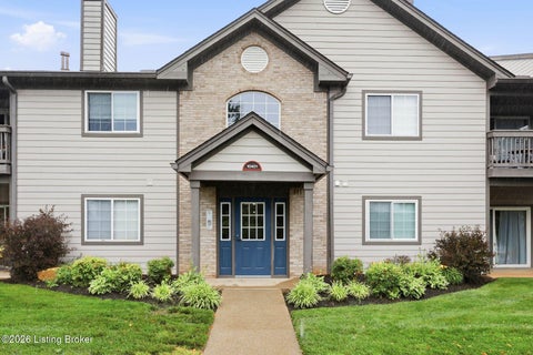 Condo For Rent - 10401 Trotters Pointe Dr #APT 202<br/> Jefferson County, Louisville, KY 40241