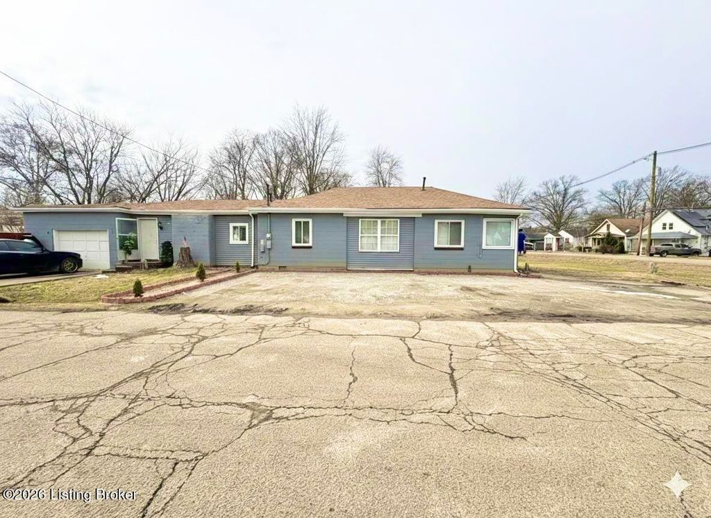 Photo of 500 Inverness Ave, Louisville, KY 40214 (MLS # 1709490)