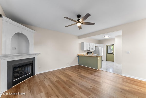1924 MUNCIE AVE APT 3, LOUISVILLE, KY 40206 - Image 4cfc0c59780bedf03e443eb351e0895a/2149283782
