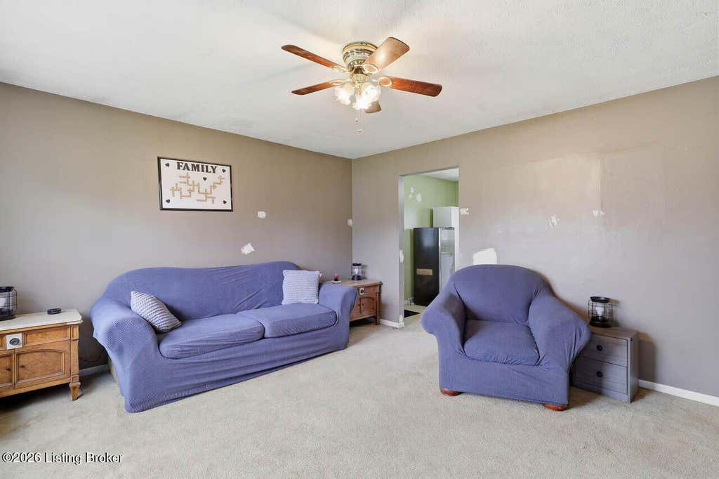 Photo of 107 Ravenwood Dr, Frankfort, KY 40601 (MLS # 1720461)