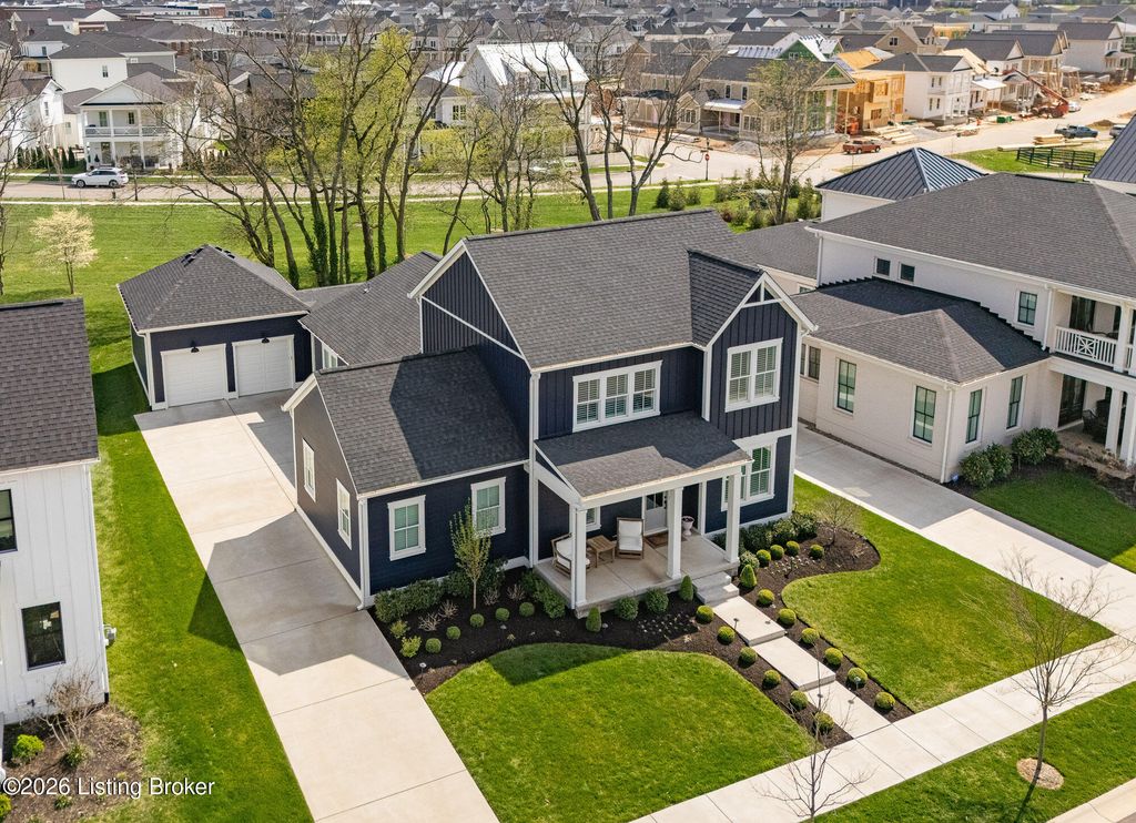 Photo of 6112 Snapdragon Dr, Prospect, KY 40059 (MLS # 1713323)