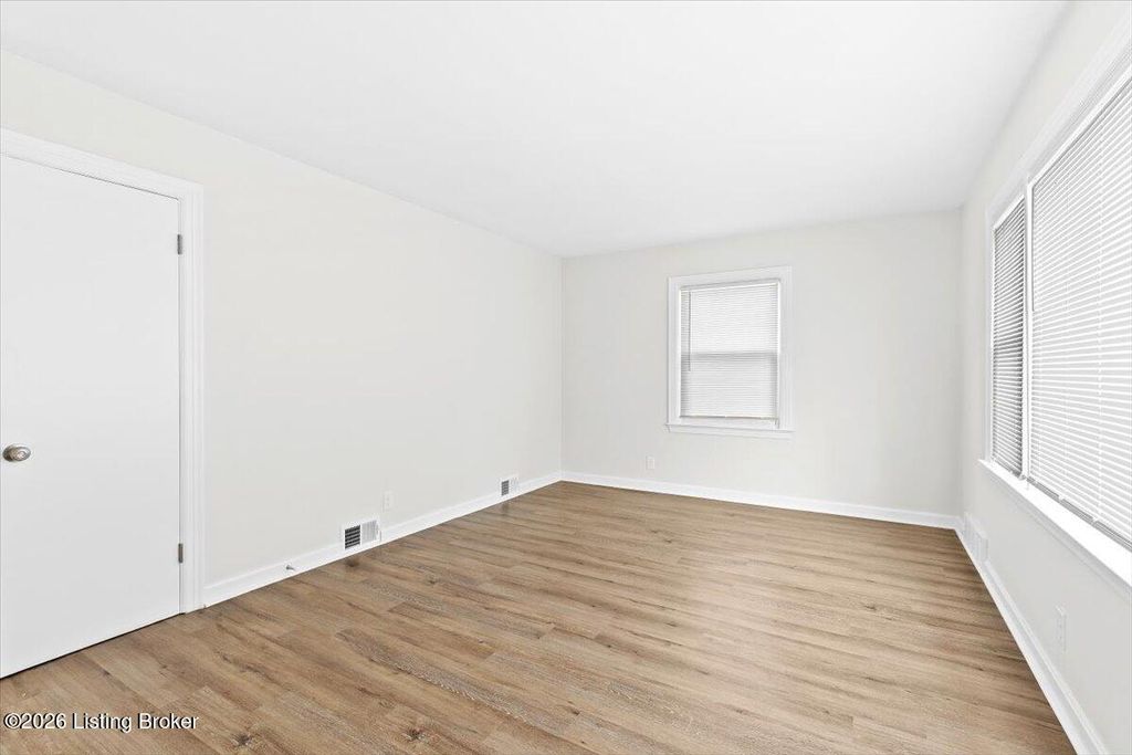 Photo of 1600 Algonquin Pkwy #1, Louisville, KY 40210 (MLS # 1707094)