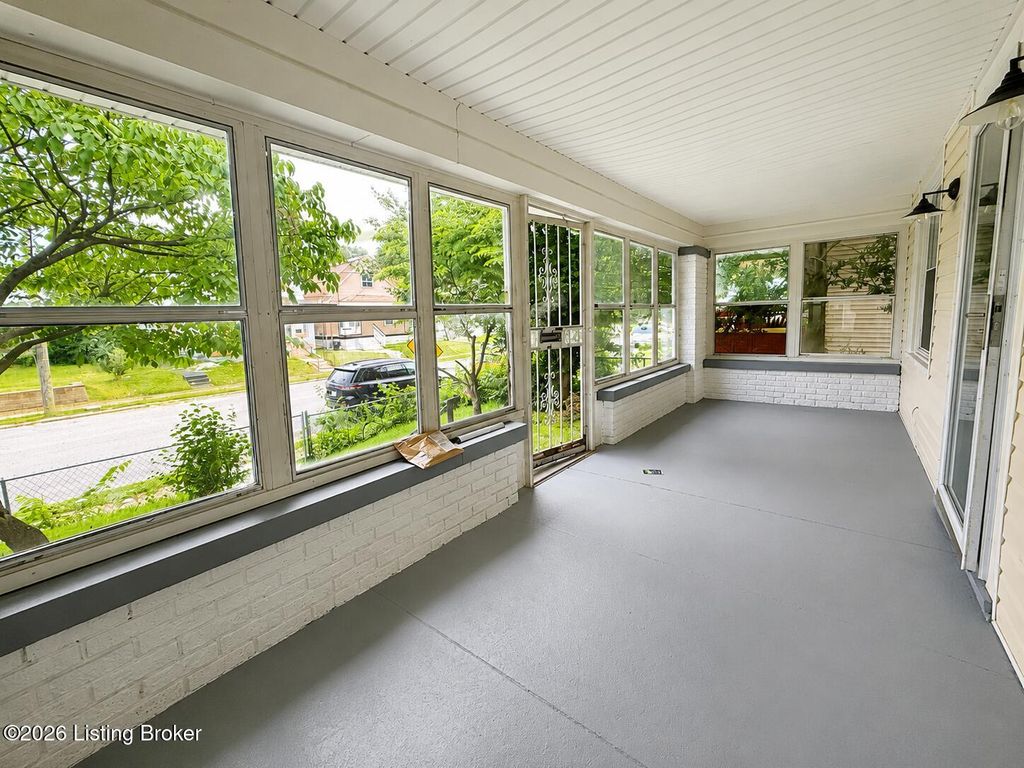Photo of 2211 Osage Ave, Louisville, KY 40210 (MLS # 1723538)