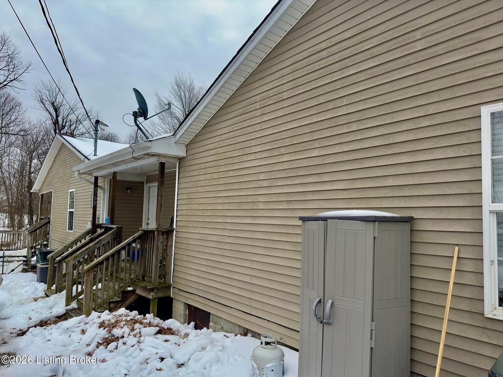 Photo of 4788 S Wilson Rd, Elizabethtown, KY 42701 (MLS # 1708558)