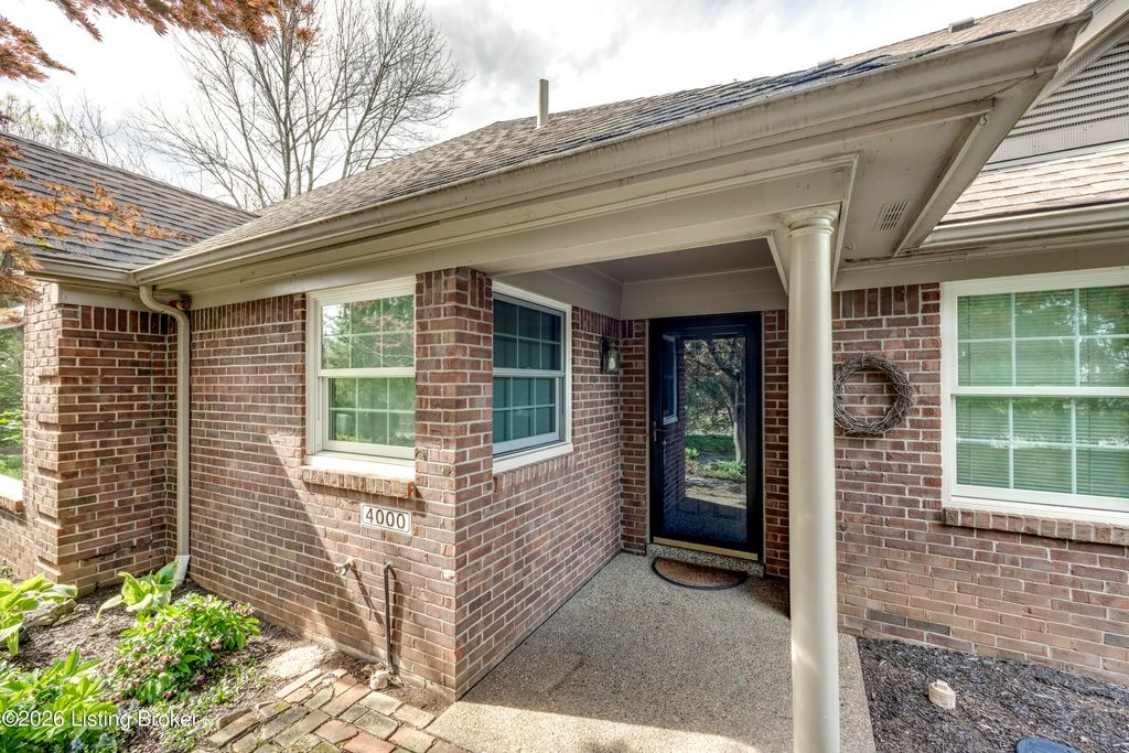 Photo of 4000 Adelaide Ct, Louisville, KY 40241 (MLS # 1713829)