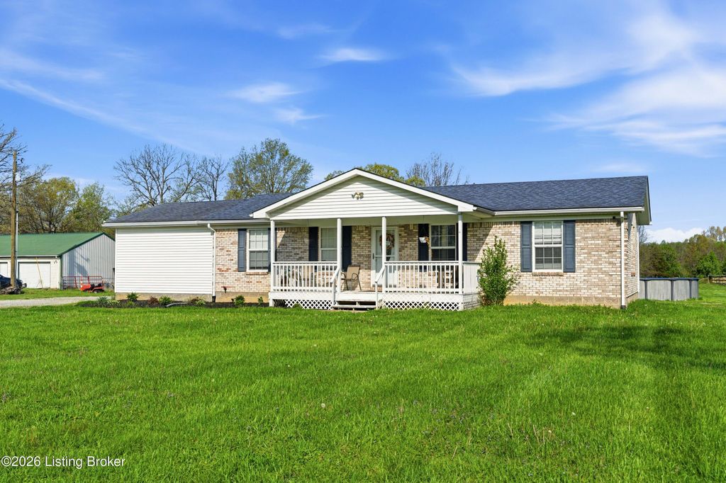 Photo of 2010 Beech Grove Rd, Shepherdsville, KY 40165 (MLS # 1714706)