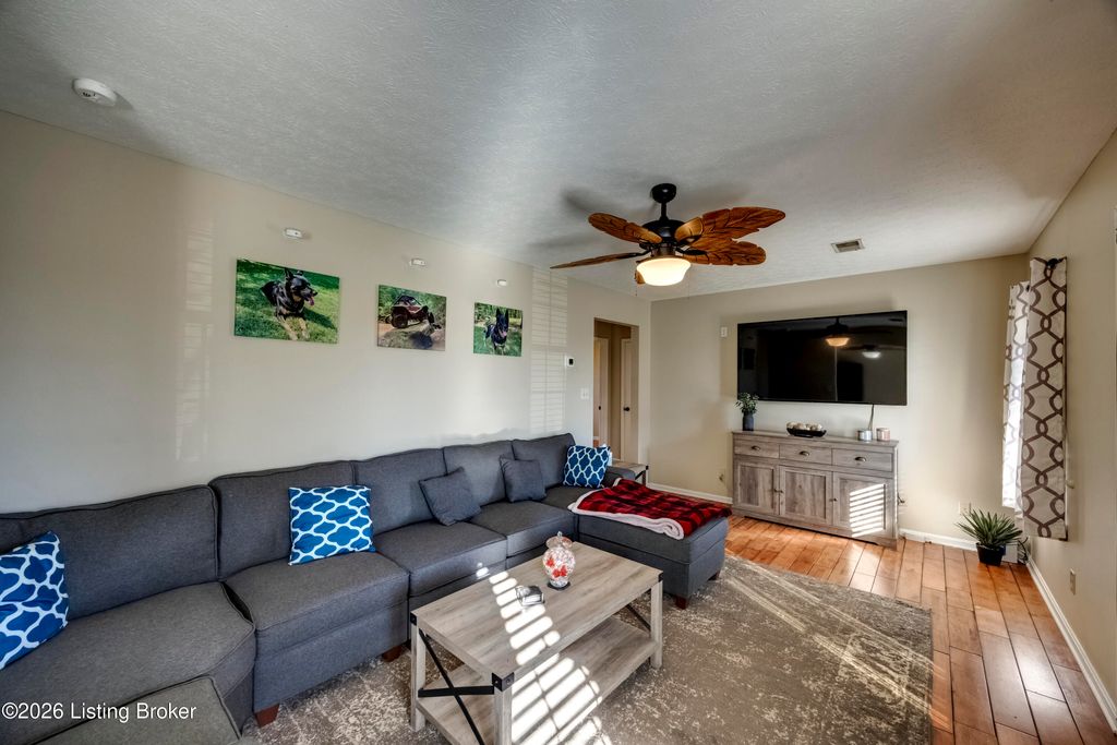 Photo of 120 Purcell Ave, Bardstown, KY 40004 (MLS # 1707599)