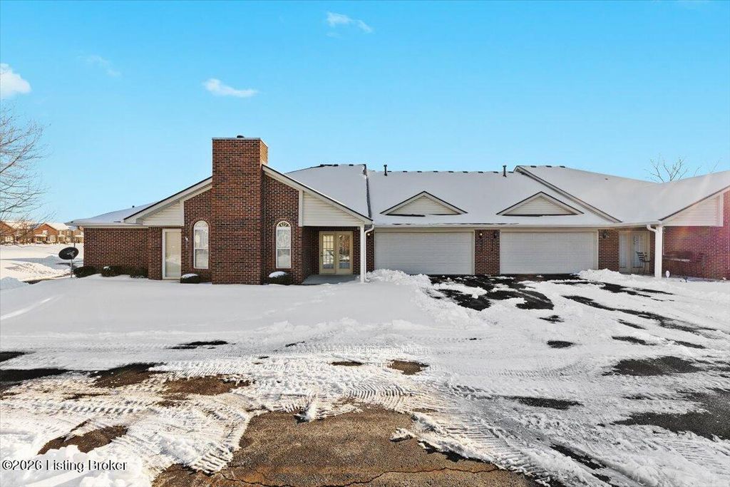 Photo of 5212 Sand Wood Ln, Louisville, KY 40272 (MLS # 1708084)