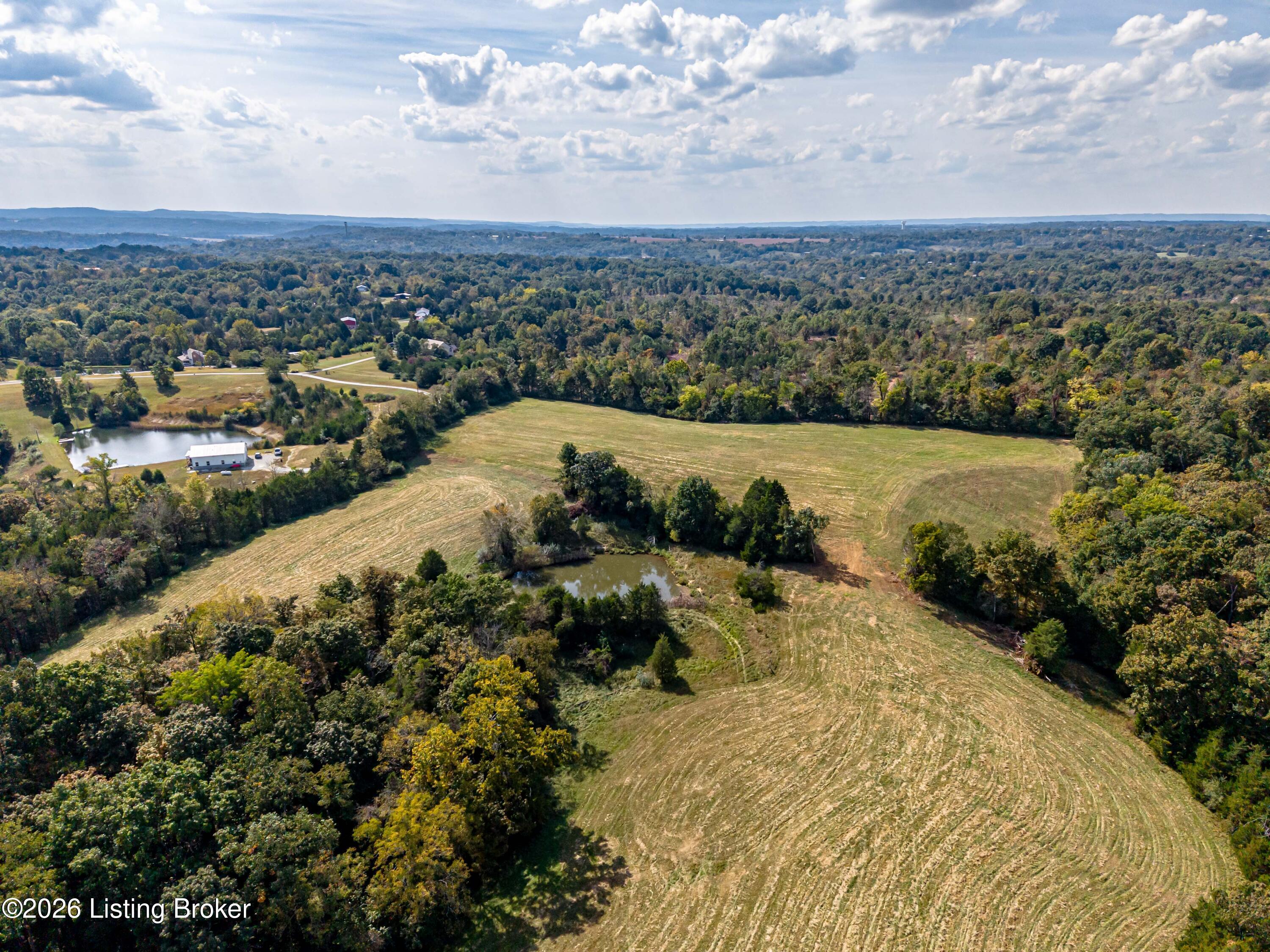 1 Pineview Ct