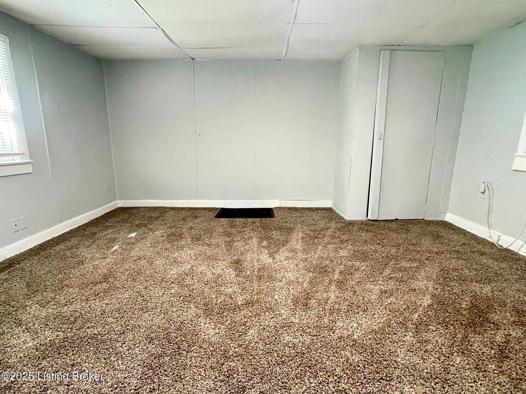 Photo of 1349 Olive St #4, Louisville, KY 40211 (MLS # 1713530)