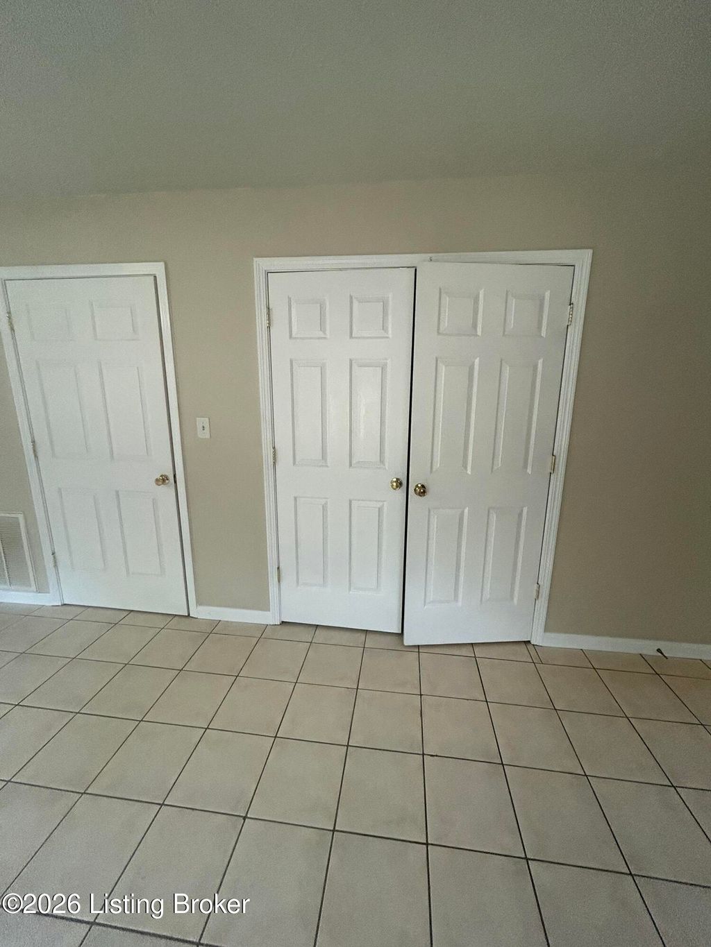 Photo of 132 Ash Ct, Radcliff, KY 40160 (MLS # 1708687)