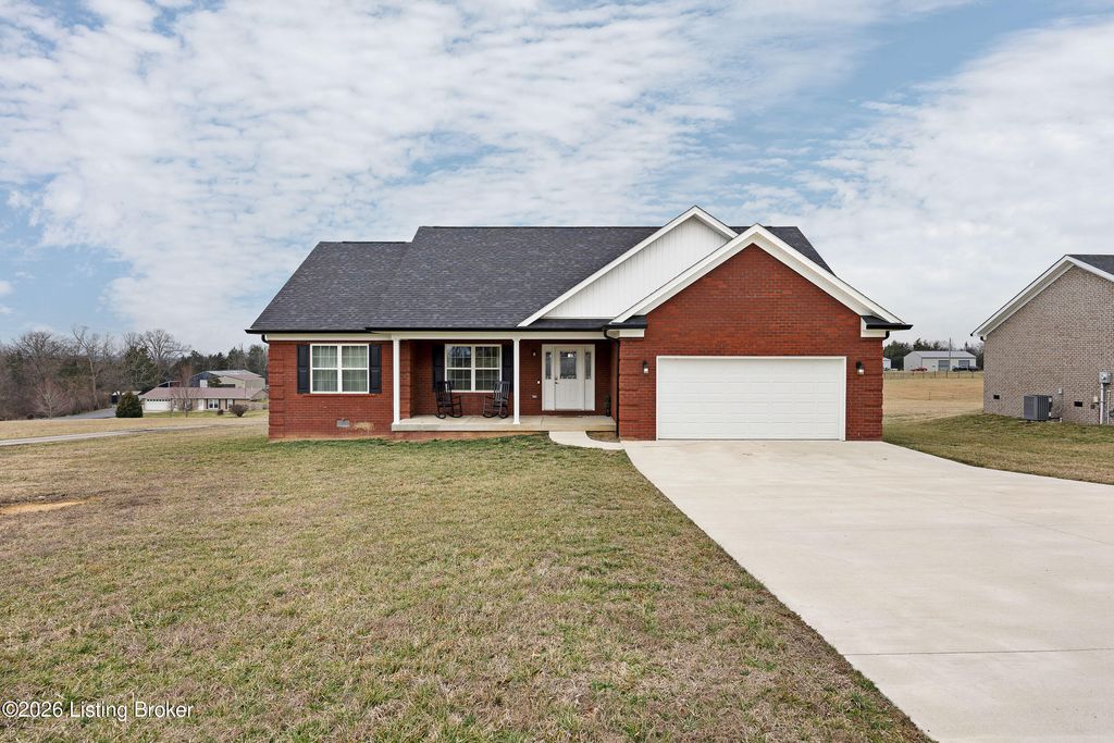 Photo of 630 B Greer Ln, Bardstown, KY 40004 (MLS # 1710105)