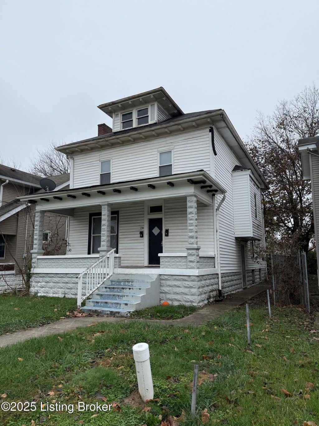 Photo of 736 Dearborn Ave, Louisville, KY 40211 (MLS # 1704037)