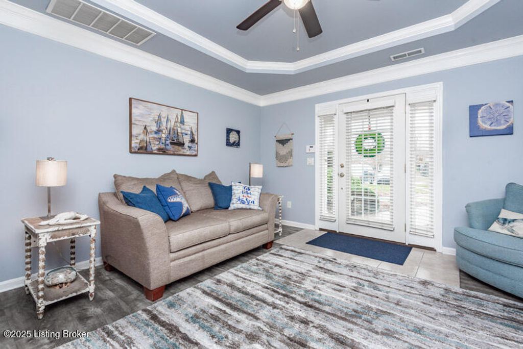 Photo of 10042 Chenoweth Vista Way, Louisville, KY 40299 (MLS # 1704911)