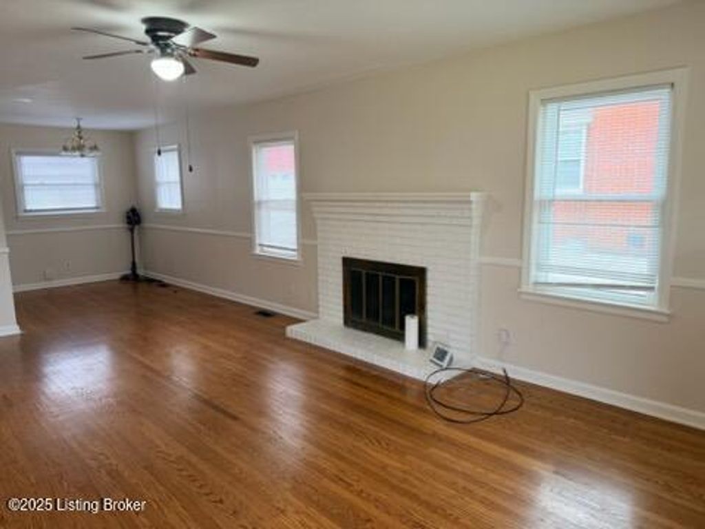 Photo of 3507 Huon Dr, Louisville, KY 40218 (MLS # 1704968)