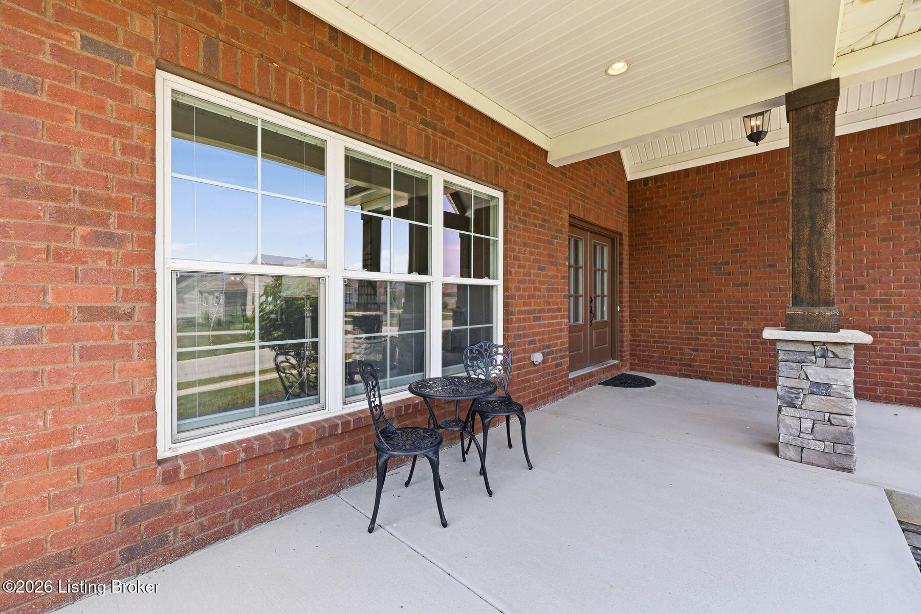 5801 Brentwood Dr