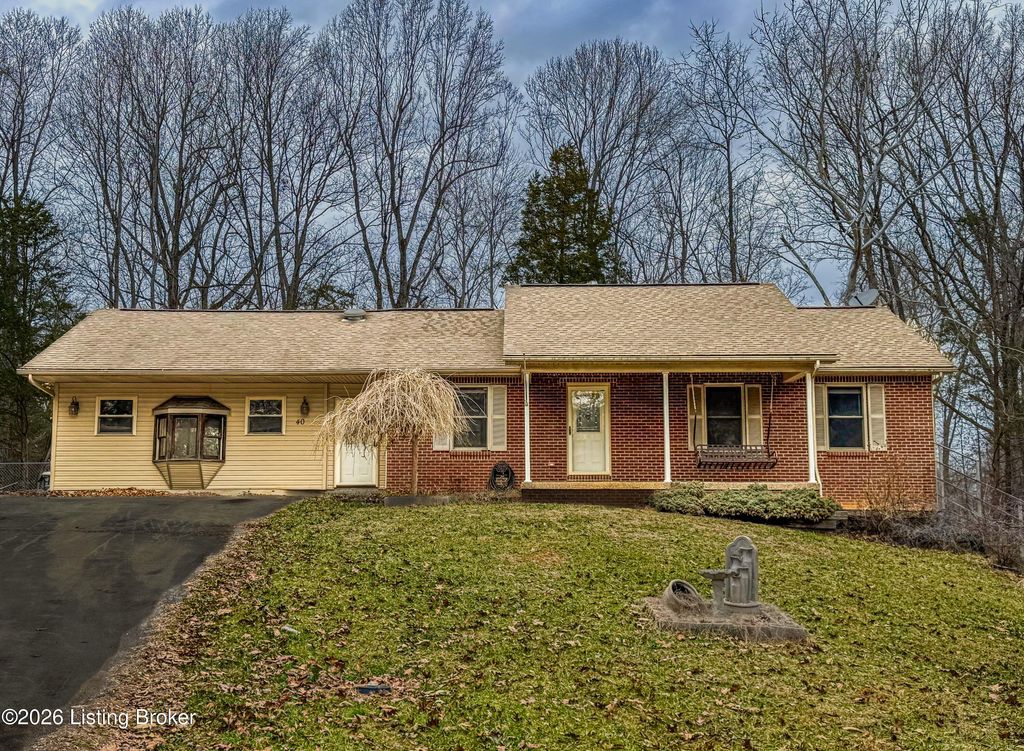 Photo of 40 Sunflower Ln, Brandenburg, KY 40108 (MLS # 1707984)