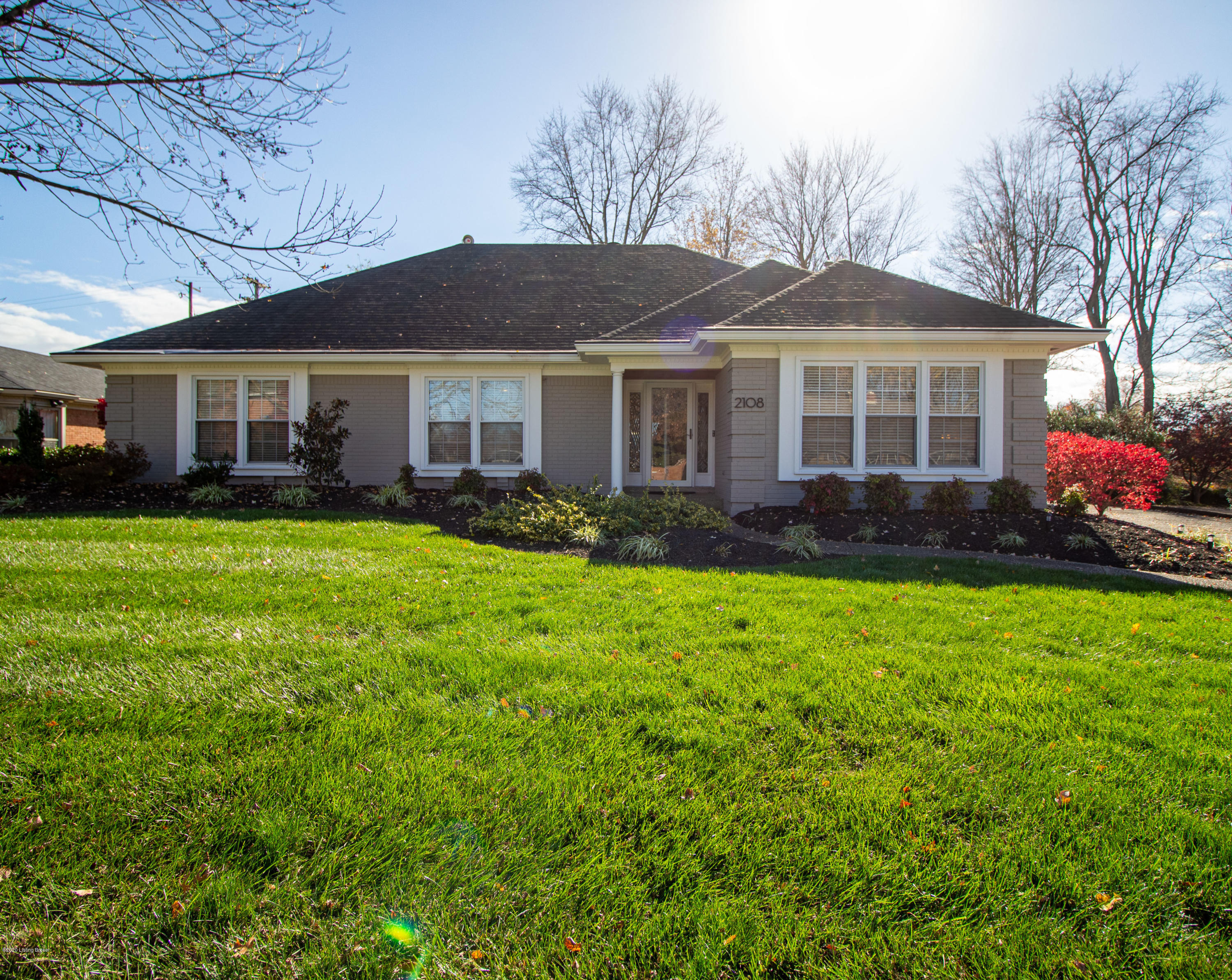 Photo 1 of 34 — 2108 Rudy Ln, Louisville, KY 40207