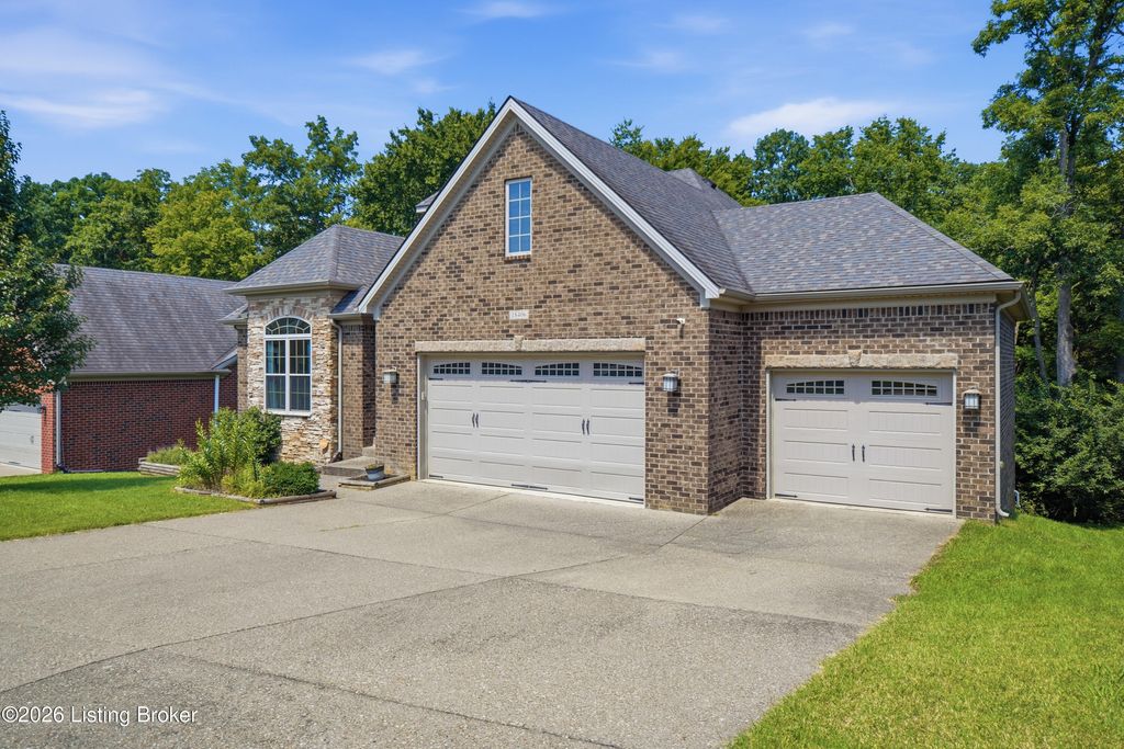 Photo of 18406 Standwick Dr, Louisville, KY 40245 (MLS # 1724407)
