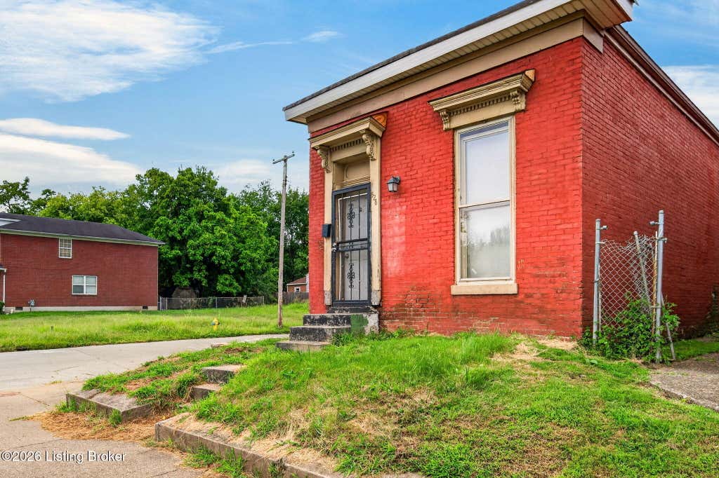 Photo of 526 Dr W. J. Hodge St, Louisville, KY 40203 (MLS # 1726321)