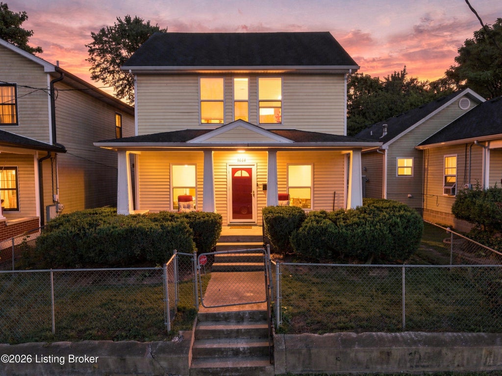 Photo of 1664 Hale Ave, Louisville, KY 40210 (MLS # 1729798)