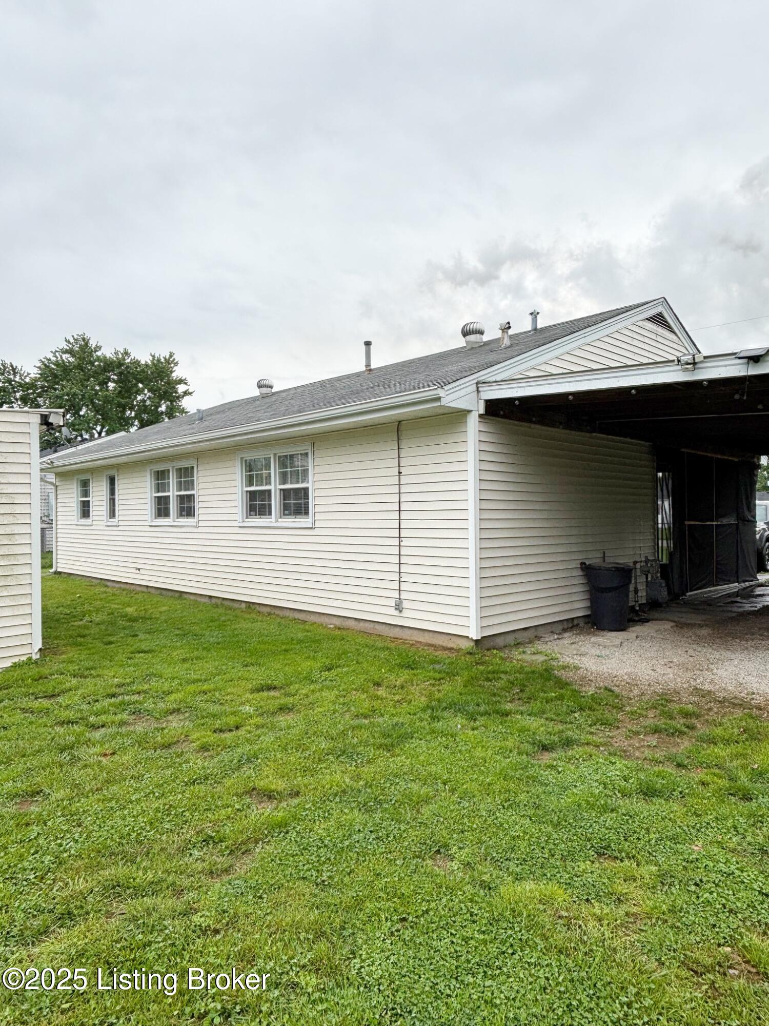 7303 Betsy Ross Dr, Louisville, Pennsylvania image 18