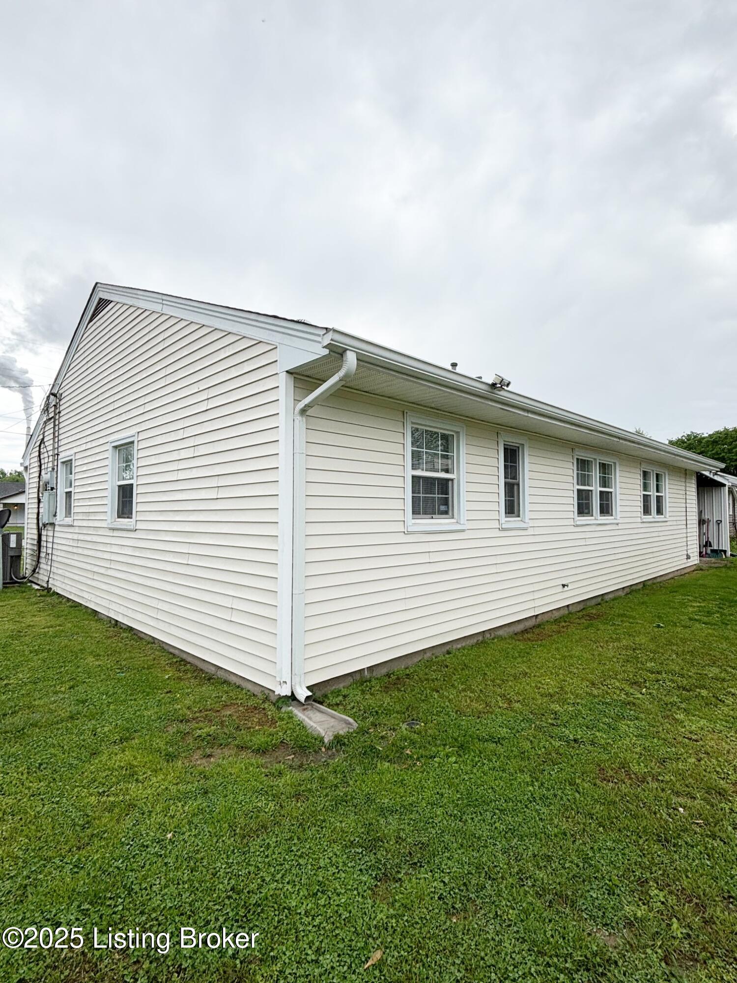 7303 Betsy Ross Dr, Louisville, Pennsylvania image 19