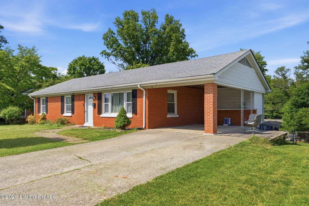 Photo of 105 Dundee Dr, Lexington, KY 40517 (MLS # 1717676)