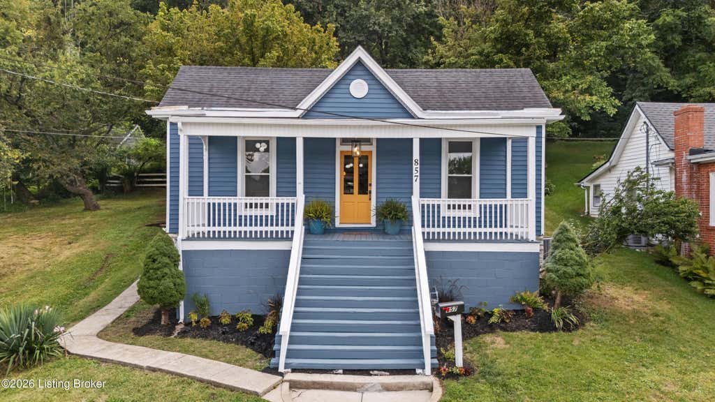 Photo of 857 Leestown Ln, Frankfort, KY 40601 (MLS # 1726490)