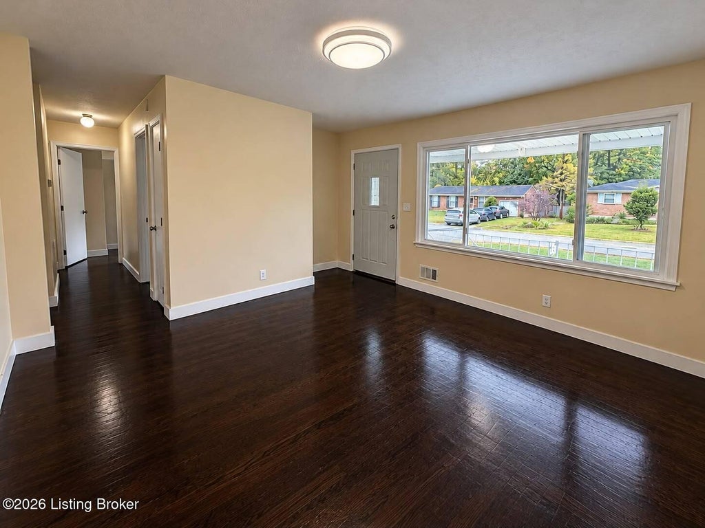 Photo of 3609 Templewood Dr, Louisville, KY 40219 (MLS # 1731061)