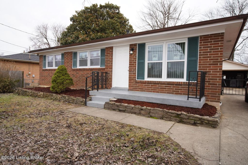 Photo of 9711 Lancewood Rd, Louisville, KY 40229 (MLS # 1709221)