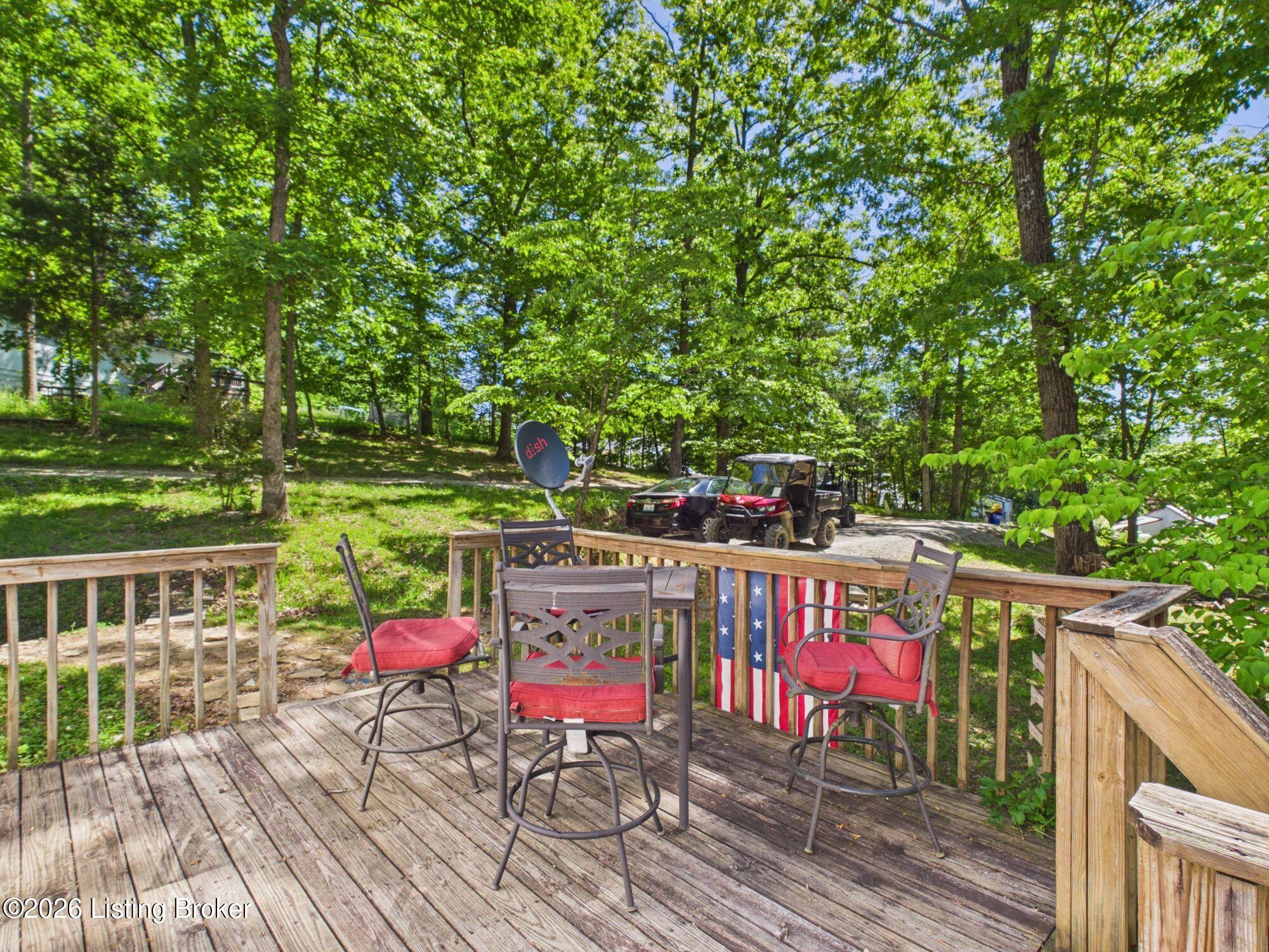 300 Trailwoods Ln
