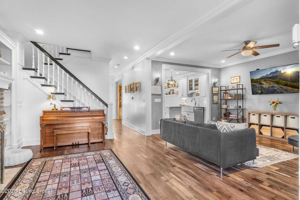 Photo of 1433 S 6th St, Louisville, KY 40208 (MLS # 1709566)