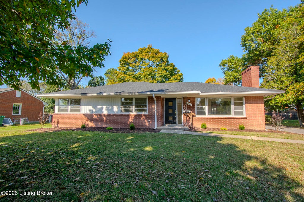 Photo of 7007 Bedford Ln, Louisville, KY 40222 (MLS # 1732701)