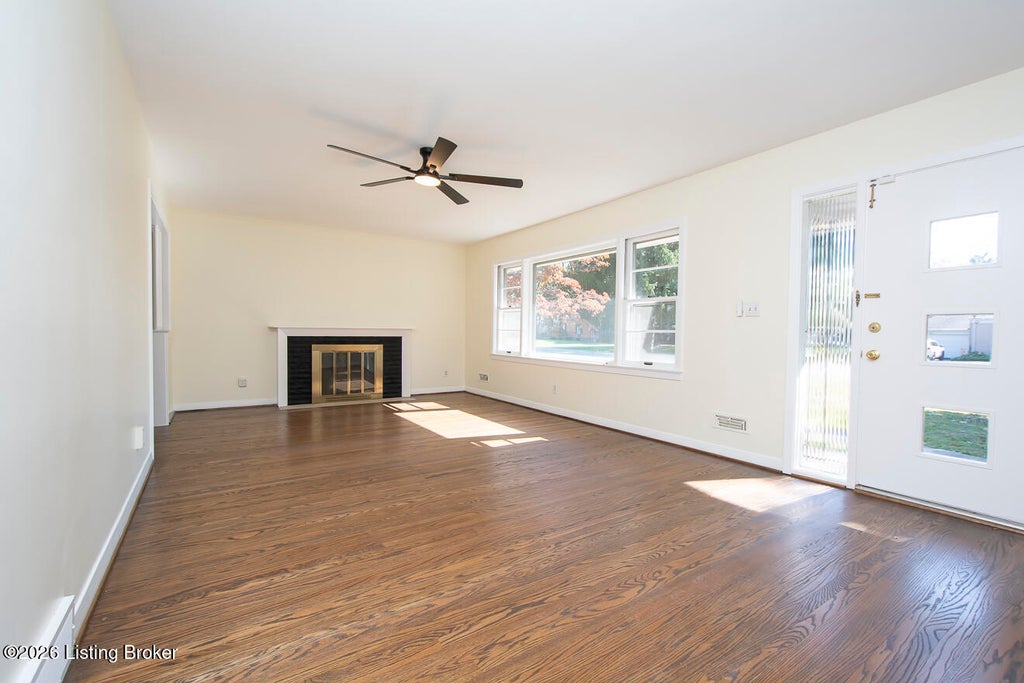 Photo of 7007 Bedford Ln, Louisville, KY 40222 (MLS # 1732701)