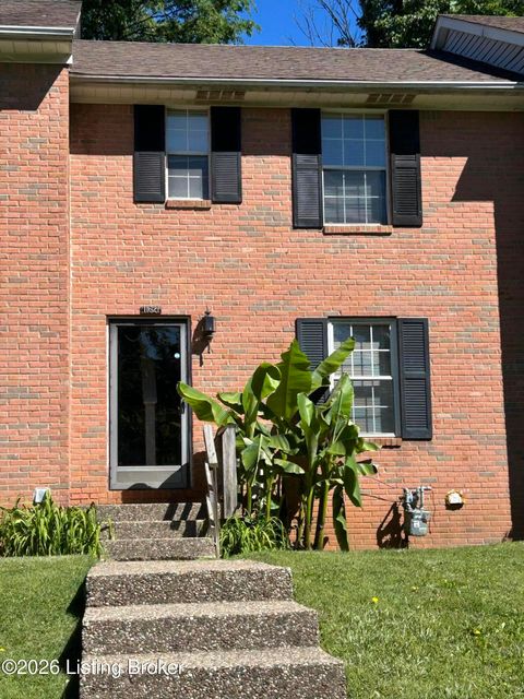 Photo of 11621 Tazwell Dr, Louisville, KY 40245 (MLS # 1717484)