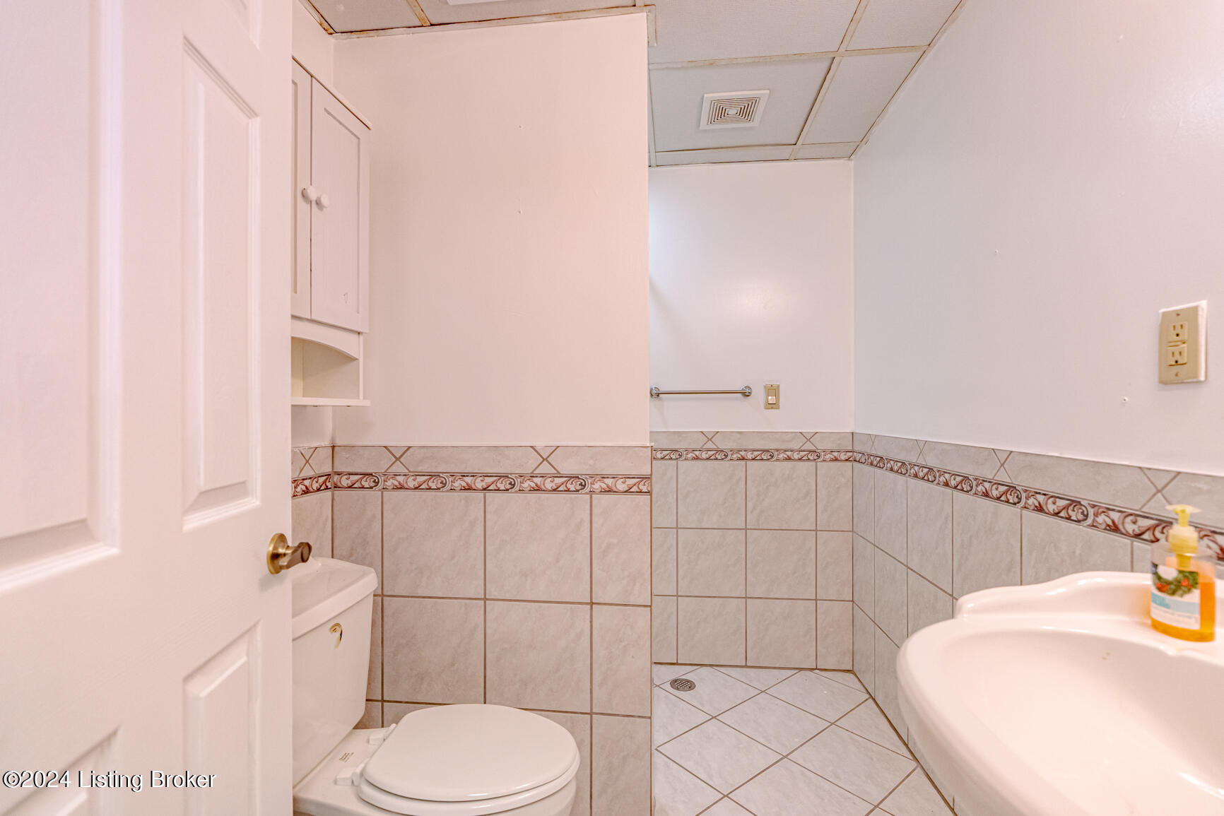 7320 Mayrow Dr, Louisville, Kentucky image 47