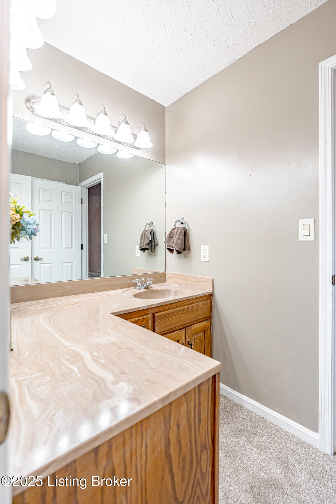 7320 Mayrow Dr, Louisville, Kentucky image 35
