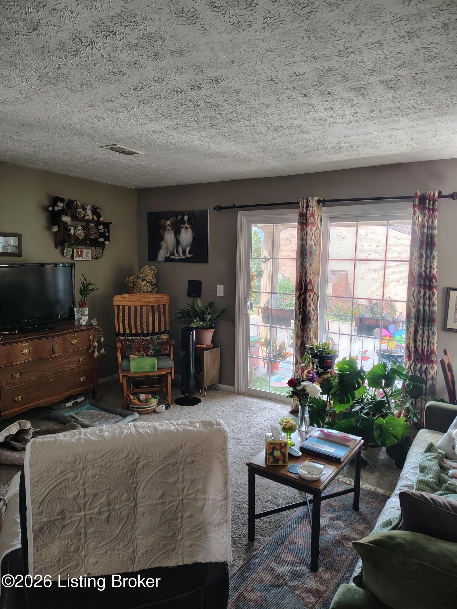 431 Logsdon Ct