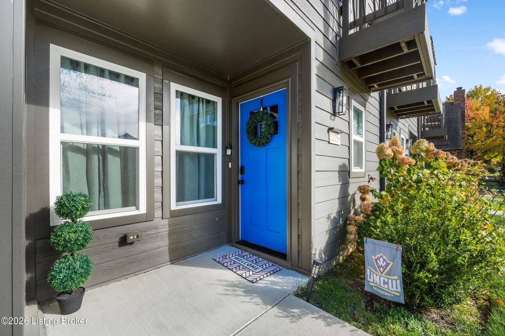 Photo of 3135H Bushmill Park, Louisville, KY 40241 (MLS # 1716485)
