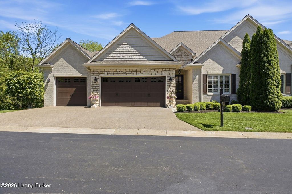 Photo of 301 Maple Valley Rd, Louisville, KY 40245 (MLS # 1716252)