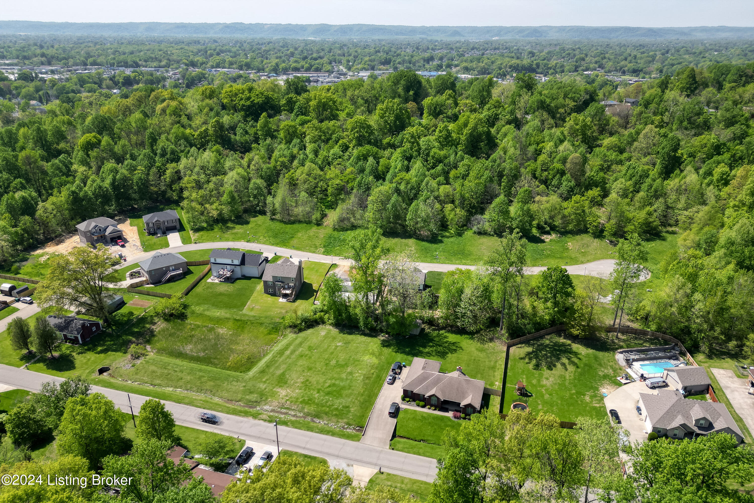 3423 Westhill Cir, Louisville, Kentucky image 6