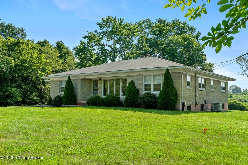 Photo of 1309 Old State Rd, Brandenburg, KY 40108 (MLS # 1731258)