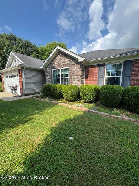Homes For Sale - 341 Tipperary Crossing<br/> Shelbyville, KY 40065